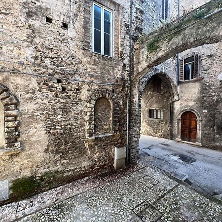 Appartement Vicoli E Arte Spolète Extérieur photo